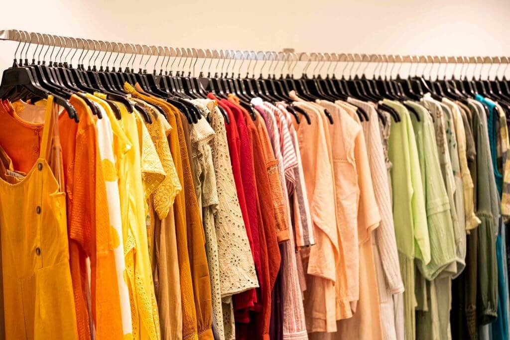 Finding reliable wholesale clothing suppliers